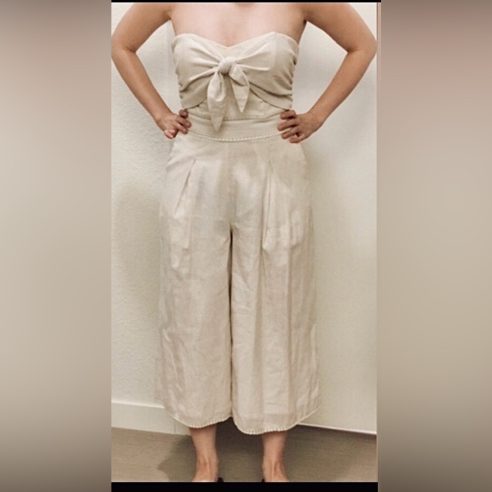 Anthropology Vera jumpsuit Cropped Wide Legs Front Bow Tie cream color size XS